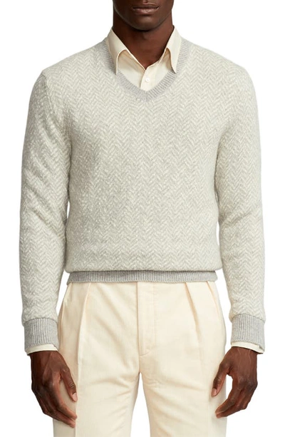 Ralph Lauren Purple Label Men's Herringbone Cashmere V-neck Sweater In Grey Multi