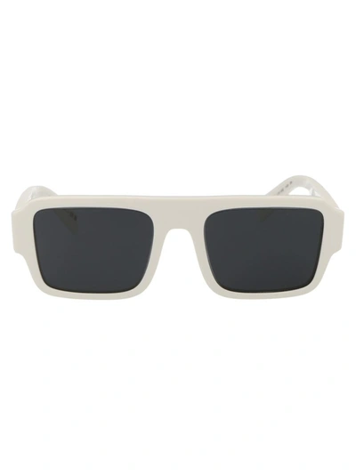 Prada Sunglasses In 17k08z White