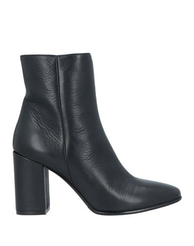 Société Anonyme Woman Ankle Boots Black Size 11 Leather