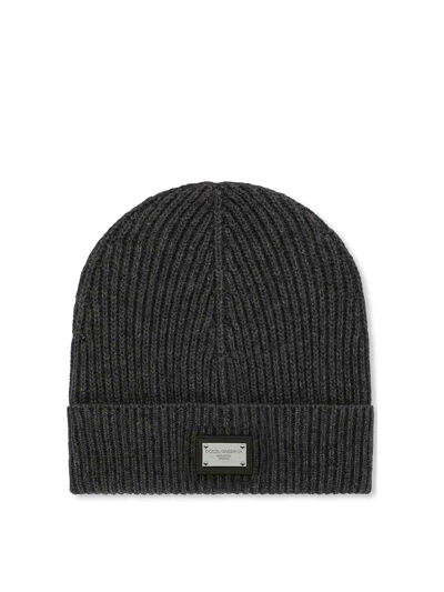 Dolce & Gabbana Logo-patch Knitted Beanie Hat In Grey