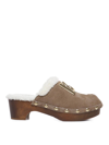 Dolce & Gabbana Logo-plaque Suede Clogs In Marrón