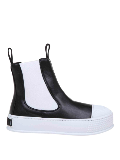 Moschino Sneakers Bumps&stripes In Pelle Colore Nero In Black
