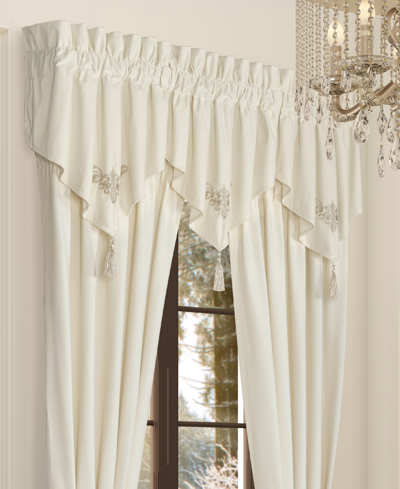 J Queen New York Noelle Window Ascot Valance In Winter White