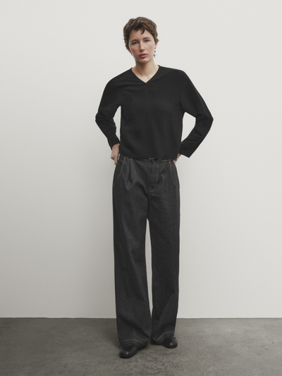 Massimo Dutti Schwarze Bluse Mit V-ausschnitt