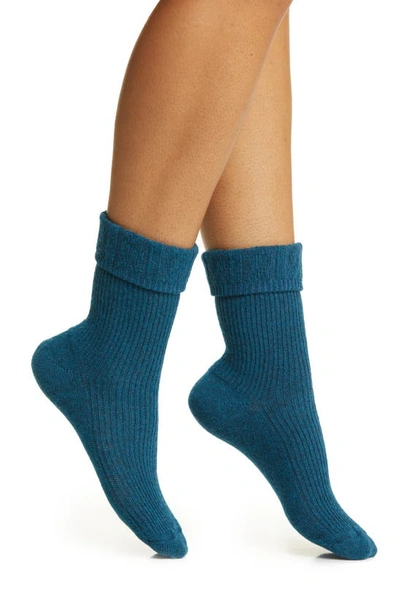 Oroblu Gwen Cable Knit Wool Blend Socks In Cobalto