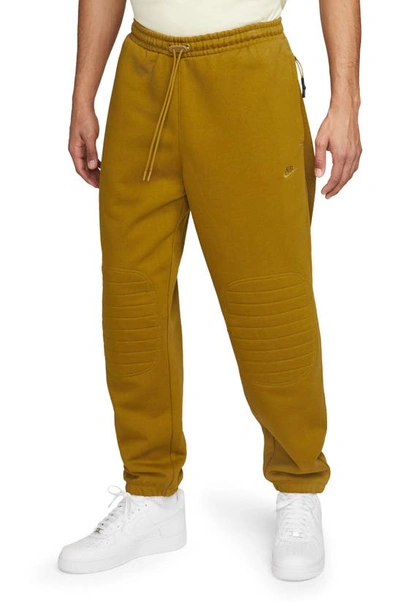 Nike Men's  Sportswear Therma-fit Tech Pack Repel Winterized Pants In Brown