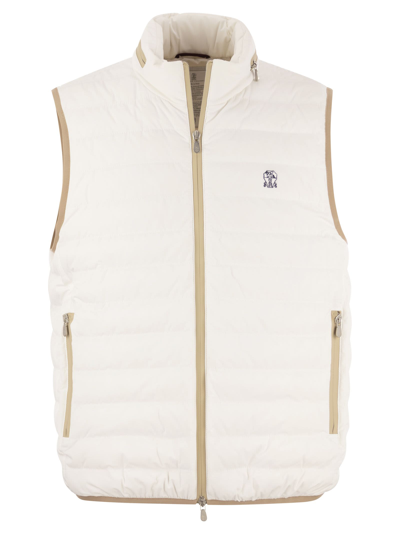 Brunello Cucinelli Sleeveless Down Jacket In Membranated Nylon In White
