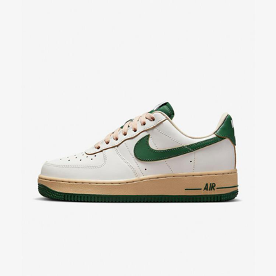 Nike Air Force 1 Low Gorge Green Sneakers In White