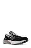 New Balance Black Low Top Sneakers With Logo Detail In Suede And Tech Fabric Woman In Black/ Black