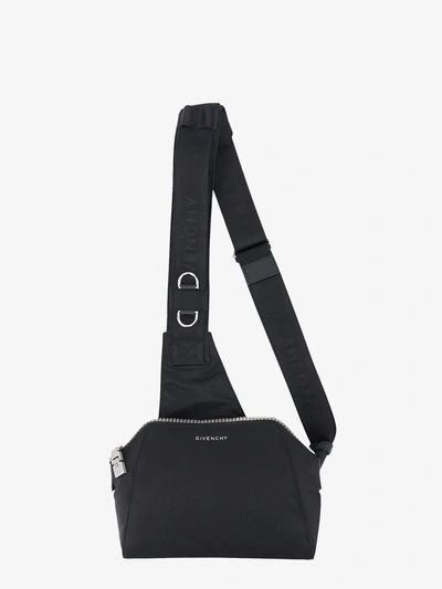 Givenchy Man Antigona Man Black Shoulder Bags