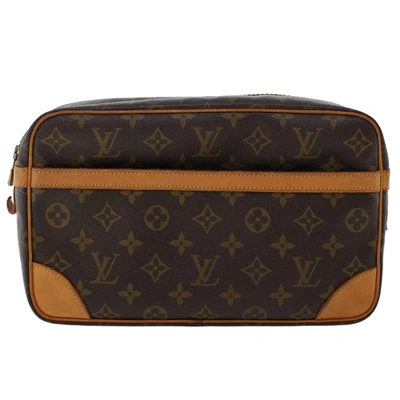 Pre-owned Louis Vuitton Compiegne 28 Canvas Clutch Bag () In Brown