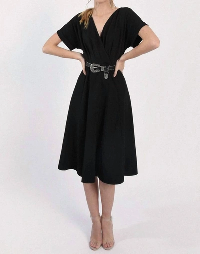 Molly Bracken Retro Midi Dress In Black