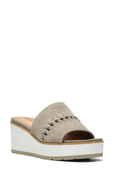 Nydj Rory Wedge Sandal In Feather