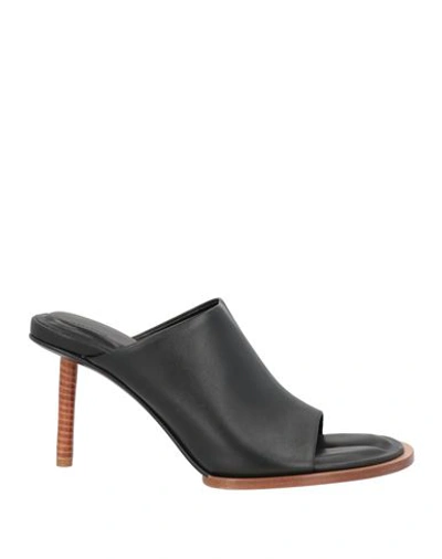 Jacquemus Les Mules Carre Rondes Leather Sandal In Black