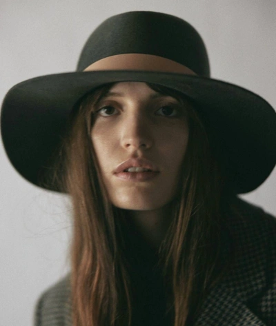 Janessa Leone Darian Hat In Grey In Black