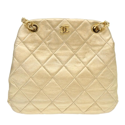 Pre-owned Chanel Matelassé Leather Shoulder Bag () In Gold