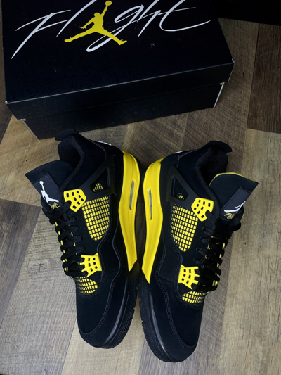 Pre-owned Jordan Brand Air Jordan 4 Retro Og Thunder Black Yellow 2023 Shoes