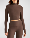 BEYOND YOGA FEATHERWEIGHT MOVING ON CROPPED PULLOVER