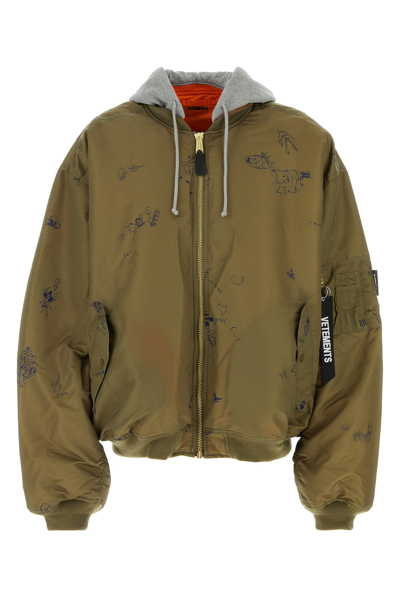 Vetements Scribbled Hooded Bomber Jacket In Brown