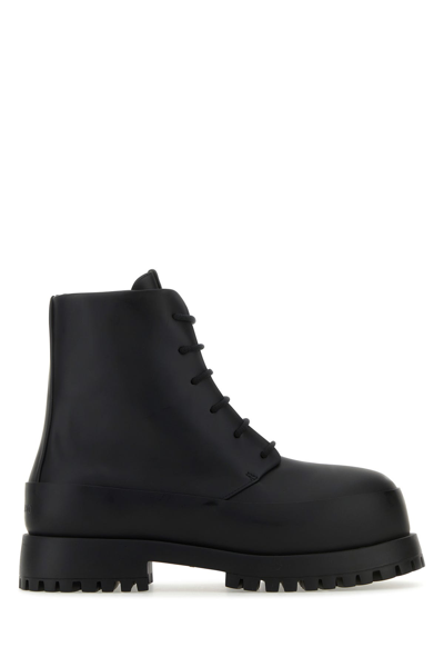 FERRAGAMO SALVATORE FERRAGAMO BLACK LEATHER FEDE ANKLE BOOTS
