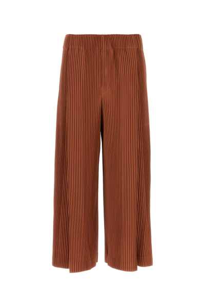 Issey Miyake Cropped Wide-leg Pants In Brown
