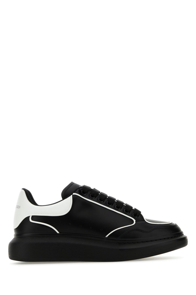 Alexander Mcqueen Low-top Leather Trainers In Black/white