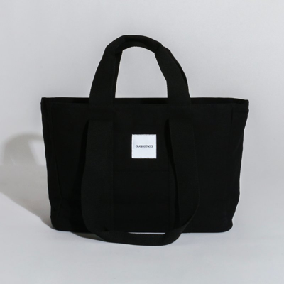Augustnoa The Everyday Tote In Black