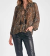 Elan Paisley Top In Chiffon Brown In Brown