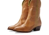 FREE PEOPLE BORDERLINE WESTERN BOOT IN DISTRESSED TAN