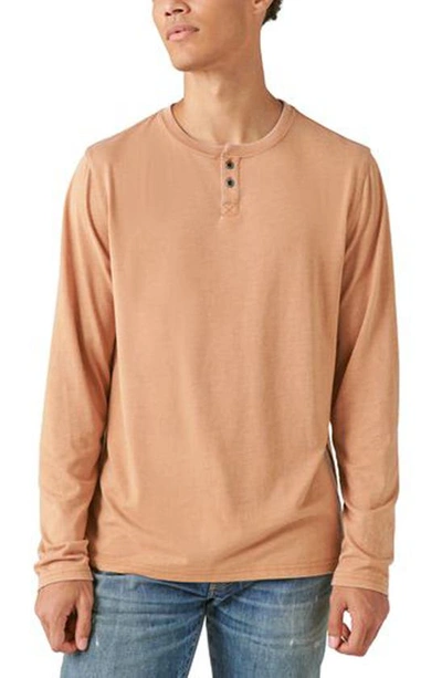 Lucky Brand Weekend Long Sleeve Henley In Almond