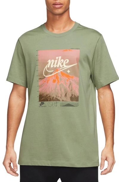 Nike Sportswear Mounain Graphic Tee In Green