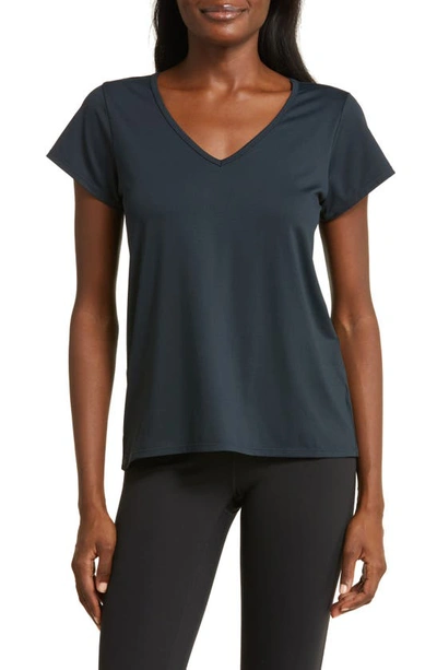 Eleven By Venus Williams Match Point V-neck T-shirt In Midnight
