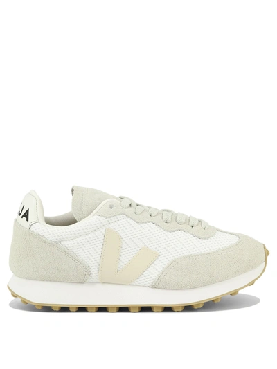 Veja "rio Branco" Sneakers In White