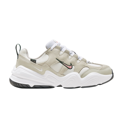 Pre-owned Nike Wmns Tech Hera 'light Bone Sakura Pink' In Cream