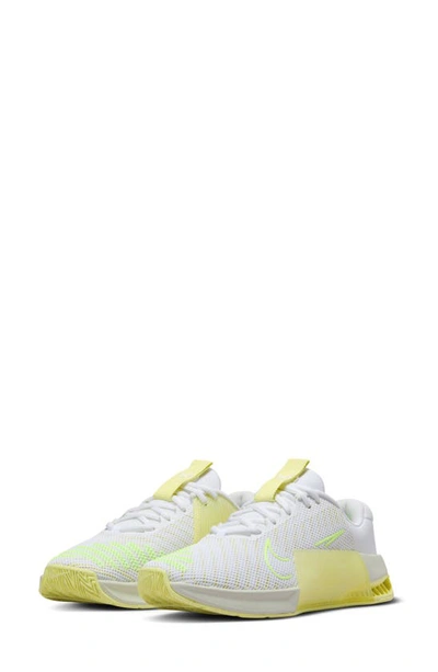 Nike Womens  Metcon 9 In White/lime Blast/luminous Green