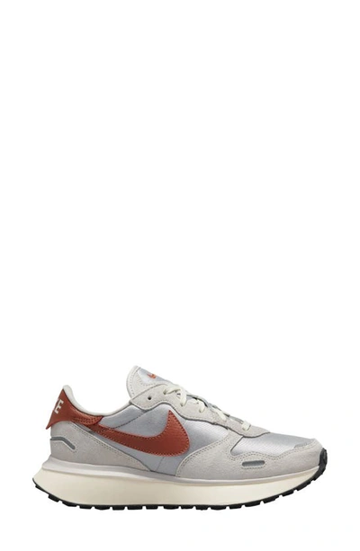 Nike Phoenix Waffle Sneaker In Light Bone/rugged