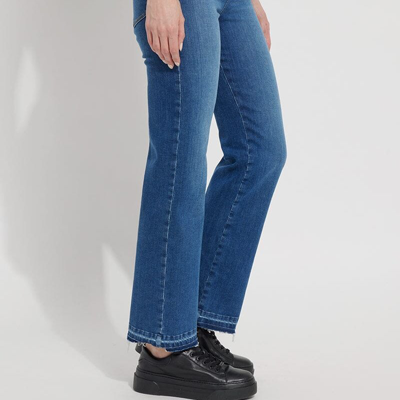 Lyssé Toothpick Relaxed Straight Leg Pull On Jeans In Denim In Authentic Midwash