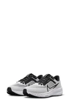 Nike Air Zoom Pegasus 40 Running Shoe In Black/ White