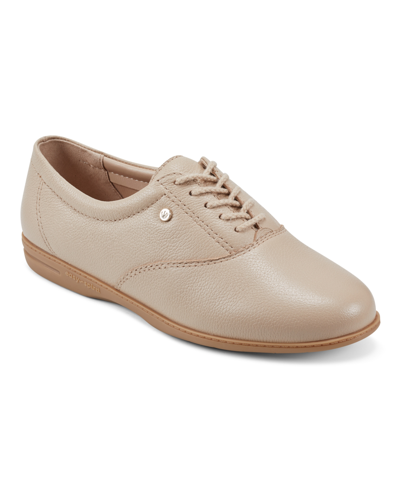 Easy Spirit Motion Round Toe Casual Oxfords Flats In Light Natural Leather