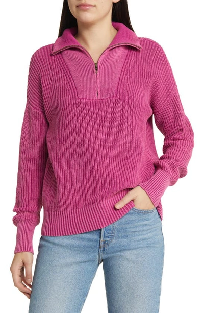 Faherty Sunwash Mariner Organic Cotton Quarter Zip Jumper In Festival Fushia