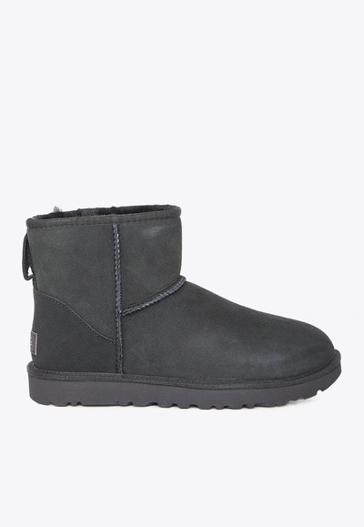 Ugg Womens Classic Mini Ii Boots In Black
