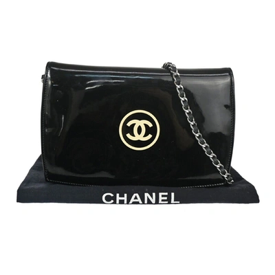 Pre-owned Chanel Wallet On Chain Patent Leather Handbag () In Black
