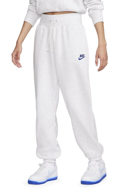 Nike Women's  Sportswear High-waisted Oversized Fleece Sweatpants In Brown