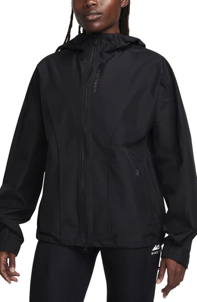 Nike Women's Trail Gore-tex Infiniumâ¢ Trail Running Jacket In Black