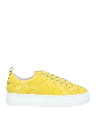 Stokton Woman Sneakers Yellow Size 7 Leather