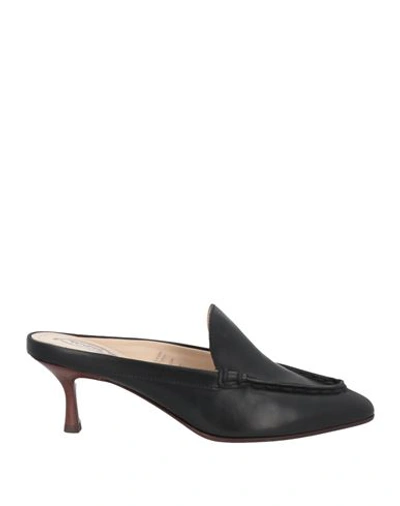 Tod's Woman Mules & Clogs Black Size 8 Leather