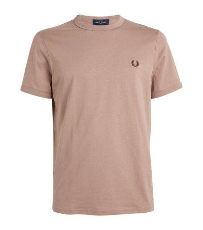 Fred Perry Embroidered Logo T-shirt In Pink