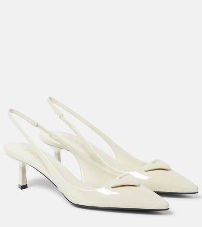 Prada Slingback-pumps Aus Saffiano-lackleder In Elfenbein