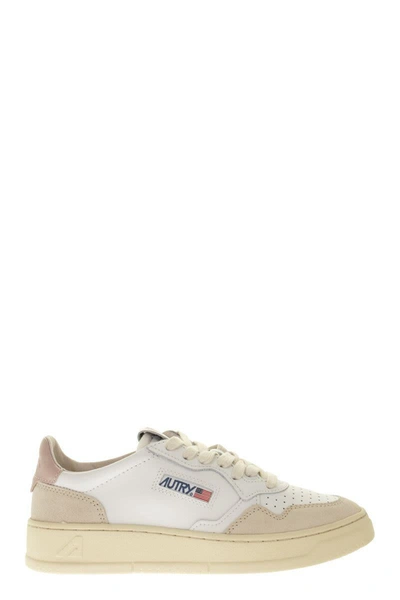 Autry Medalist Low - Leather And Suede Sneakers In White/pink/beige