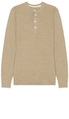 Rag & Bone Classic Cotton Henley In Taupe